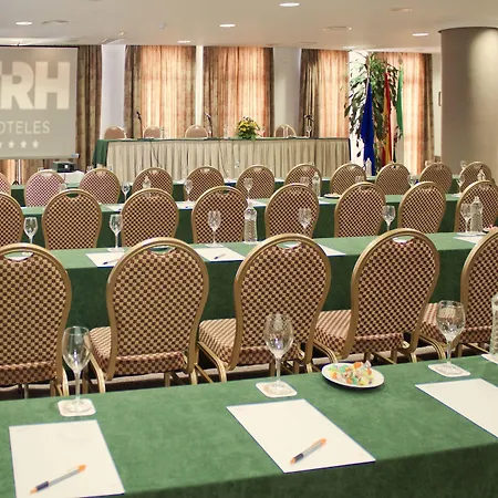 Trh Hotel 4*