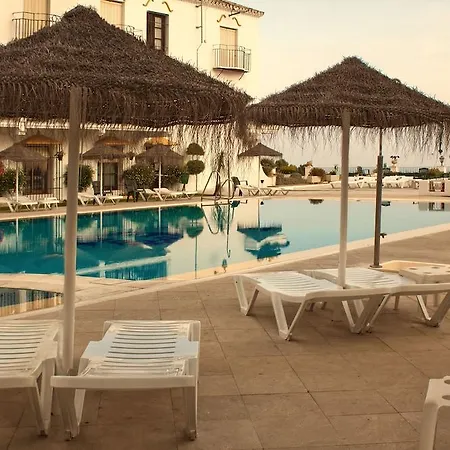 Hotel Trh 4*