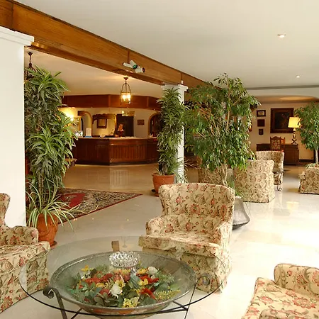 Hotel Trh 4*