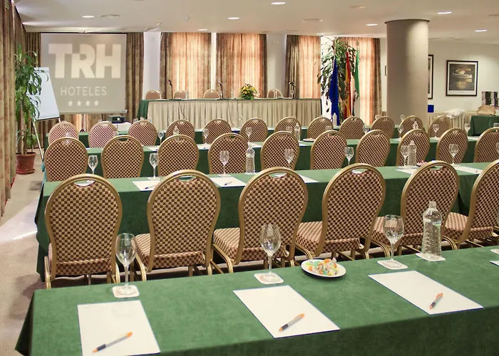 Trh ホテル 4*