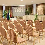 Trh 4*